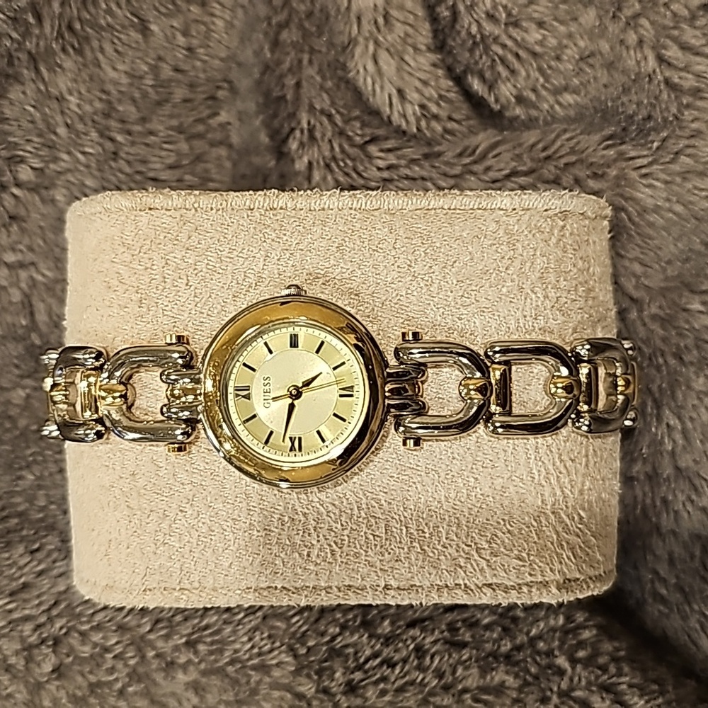 Guess Watch
